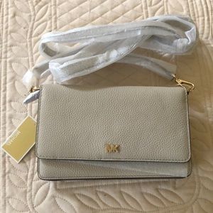 📲 Michael Kors NWT Light Sand phone Crossbody Leather wallet/bag